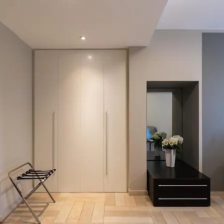 Luxury Beachfront Palace With Private Pool And Jacuzzi By The In دوبروفينك