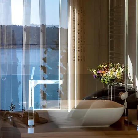 Luxury Beachfront Palace With Private Pool And Jacuzzi By The In * Dubrovnik