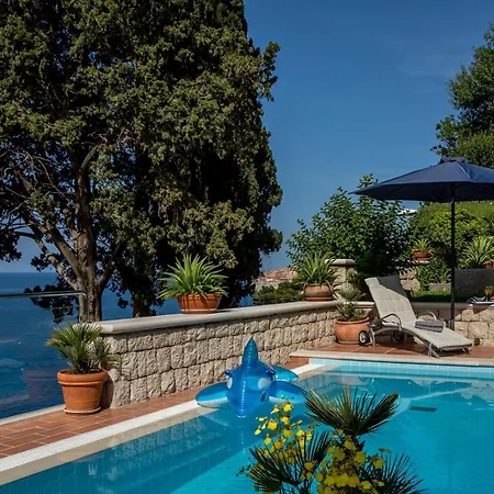 Luxury Beachfront Palace With Private Pool And Jacuzzi By The In * Dubrovnik