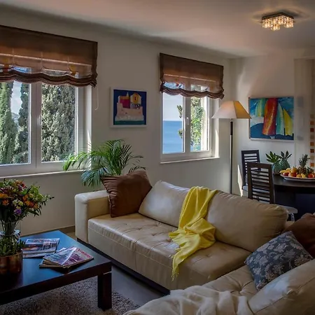 Luxury Beachfront Palace With Private Pool And Jacuzzi By The In Villa Dubrovnik