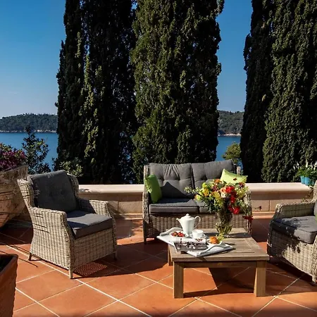 Luxury Beachfront Palace With Private Pool And Jacuzzi By The In *