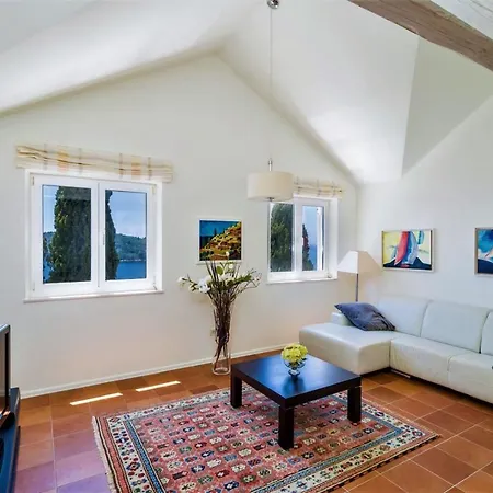 Villa Luxury Beachfront Palace With Private Pool And Jacuzzi By The In *