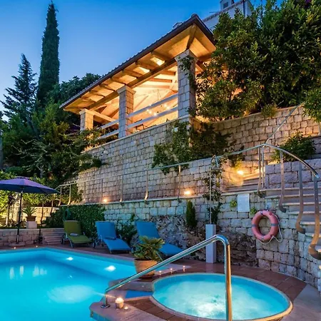 Villa Luxury Beachfront Palace With Private Pool And Jacuzzi By The In Dubrovnik