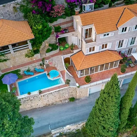 别墅 Luxury Beachfront Palace With Private Pool And Jacuzzi By The In 杜布罗夫尼克