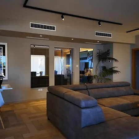 Luxury Beachfront Palace With Private Pool And Jacuzzi By The In * 杜布罗夫尼克