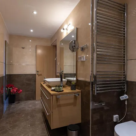 Luxury Beachfront Palace With Private Pool And Jacuzzi By The In