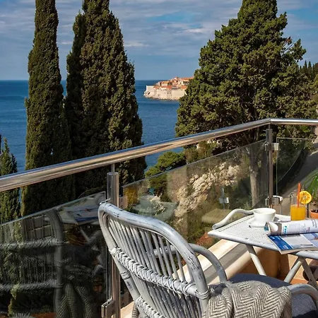 Luxury Palace Near Old Town With Pool *