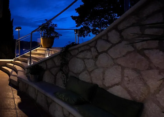 Βίλα Luxury Beachfront Palace With Private Pool And Jacuzzi By The In *