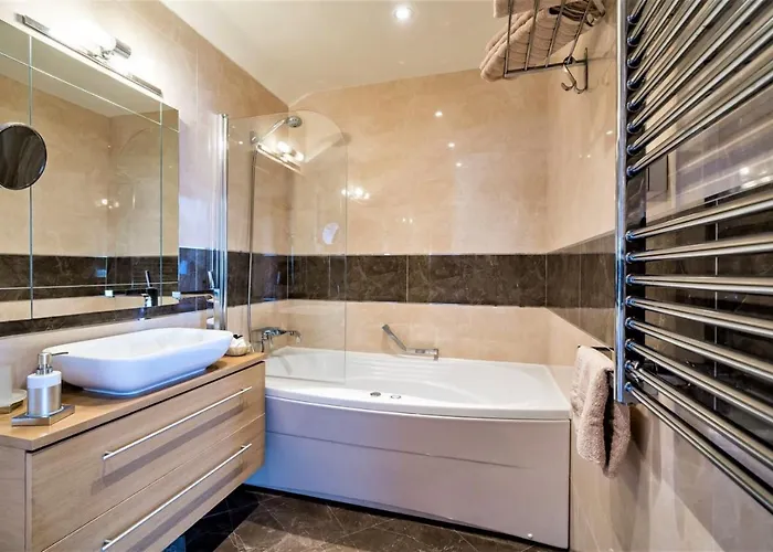 Luxury Beachfront Palace With Private Pool And Jacuzzi By The In