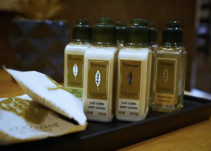 Luxury Beachfront Palace With Private Pool And Jacuzzi By The In Βίλα *