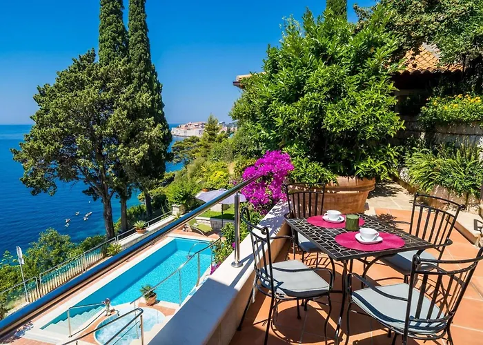 Luxury Beachfront Villa Dubrovnik Palace with private pool&jacuzzi by the beach in Dubrovnik *