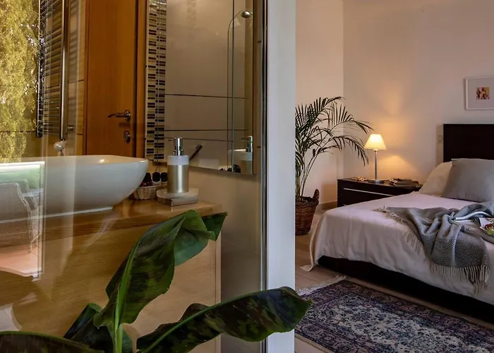 Luxury Beachfront Palace With Private Pool And Jacuzzi By The In Dubrovnik