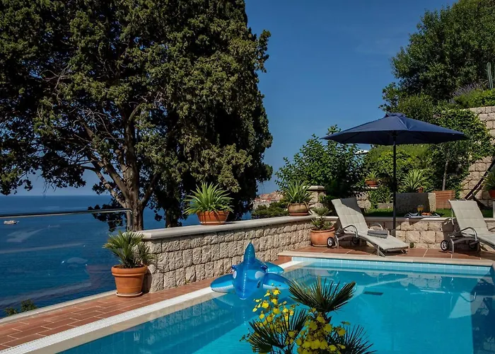 Villa Luxury Beachfront Palace With Private Pool And Jacuzzi By The In *